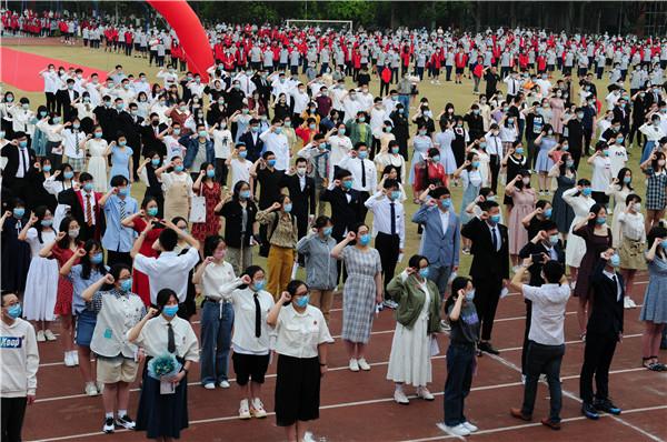 德外學(xué)子成人禮：今天起，我把責(zé)任扛在肩上